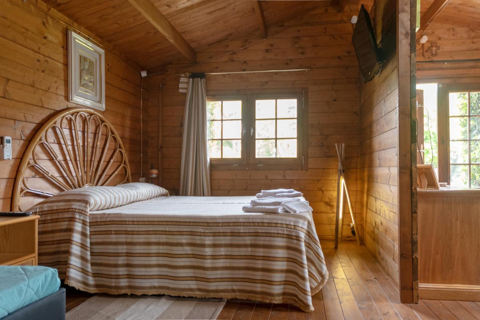 I Lecci Guesthouse サン・フェリーチェ・チルチェーオ エクステリア 写真
